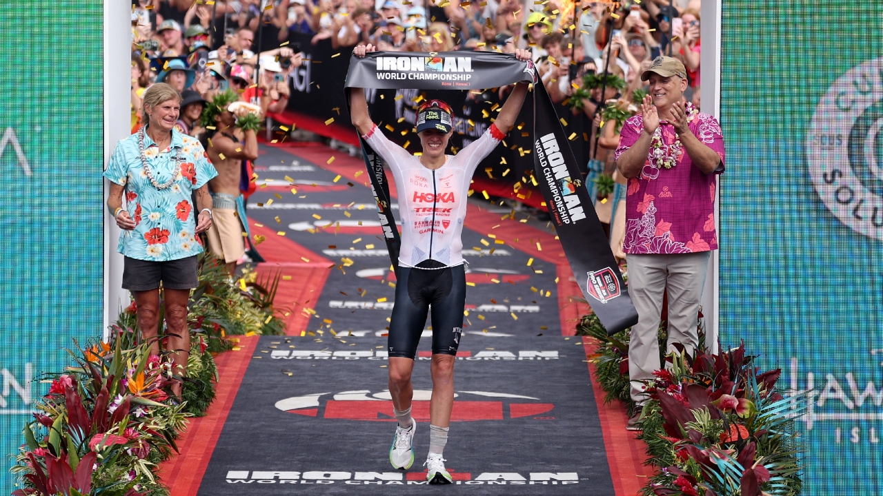 Taylor Knibb crosses line Kona 2026